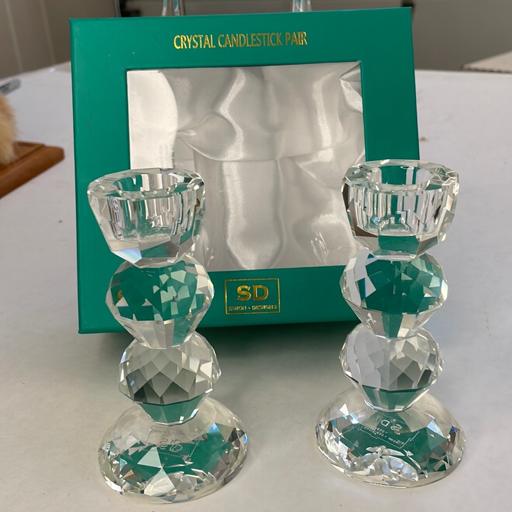 SIMON DESIGNS pair of crystal 4 1/2”candlesticks, new